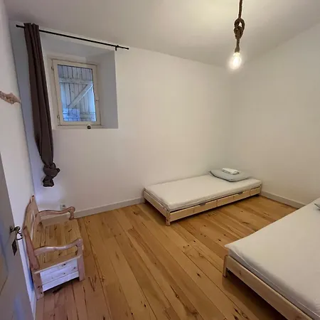 Pleasant Quiet House With Private Courtyard 度假居 滨海巴纽尔斯