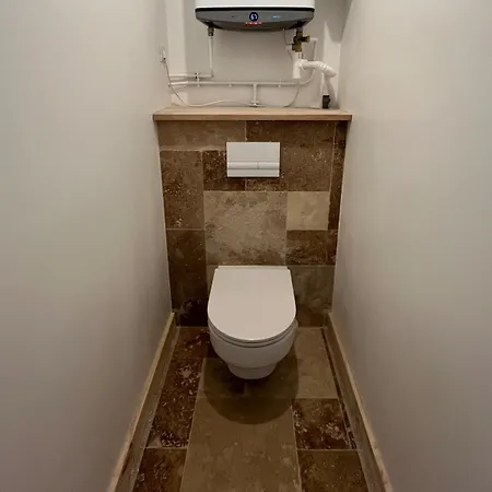 Pleasant Quiet House With Private Courtyard 度假居 滨海巴纽尔斯